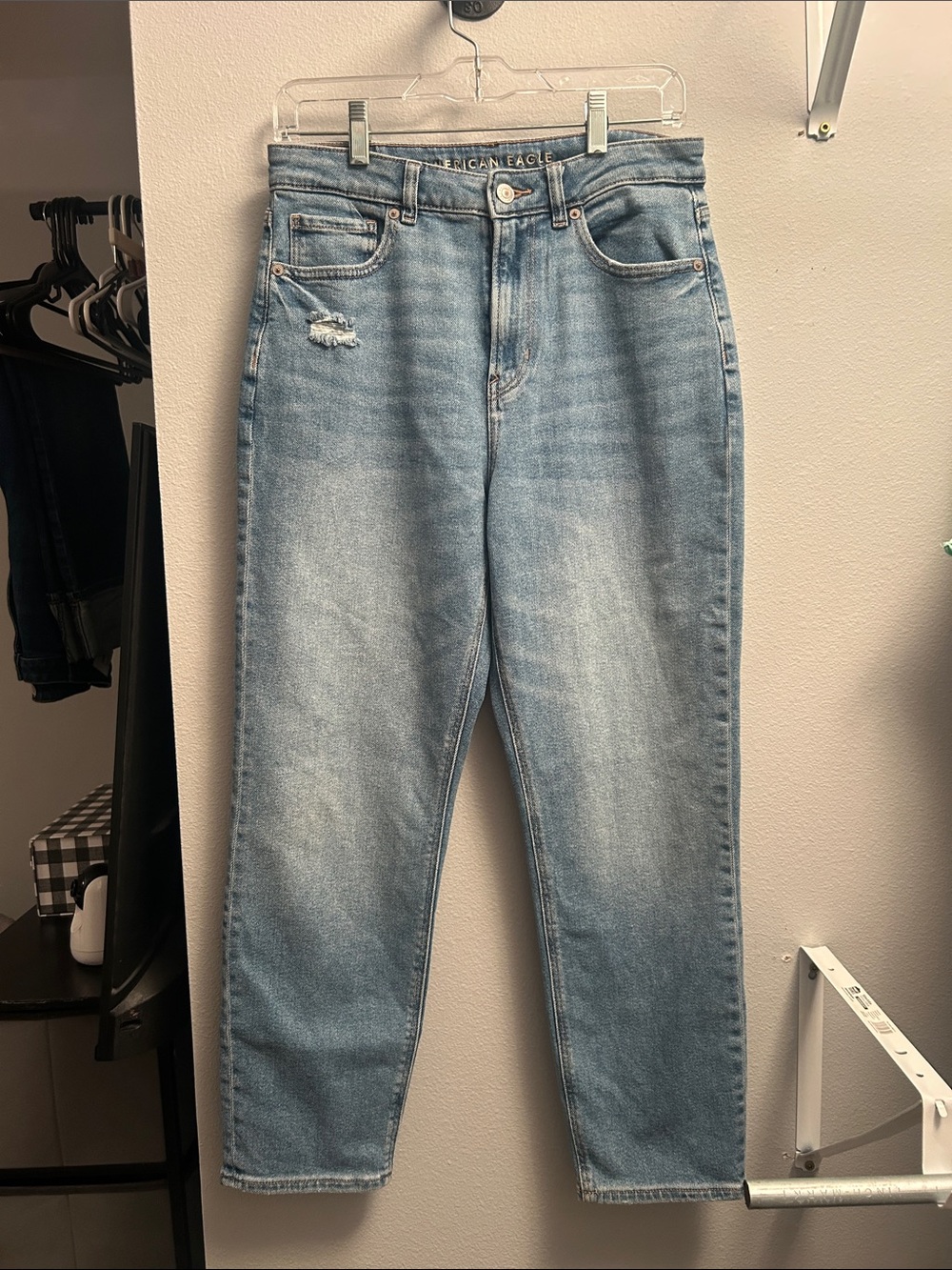 American Eagle Outfitters mom Jean 8